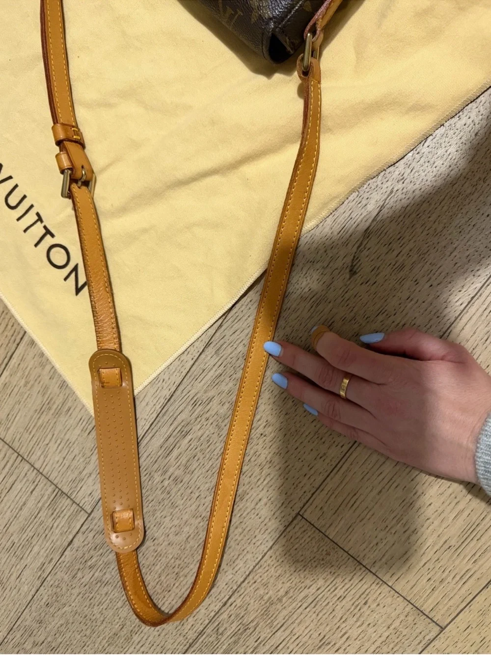 Louis Vuitton Chantelly GM
